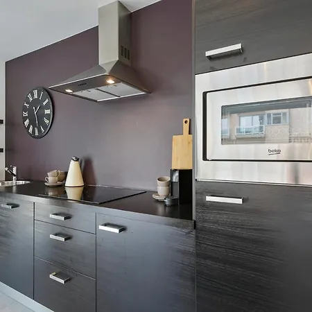 Modern Studio With Terrace Nearby The At Knokke-heist! * Knokke-Heist